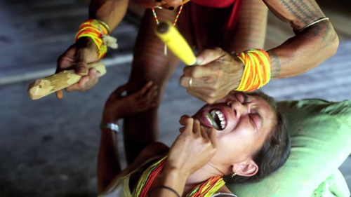 Mengenal Tradisi Gigi Runcing Suku Mentawai